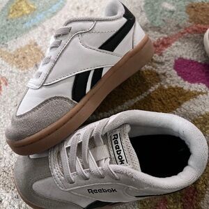 Reebok White and Gray Kids' Sneakers with Black Accents
